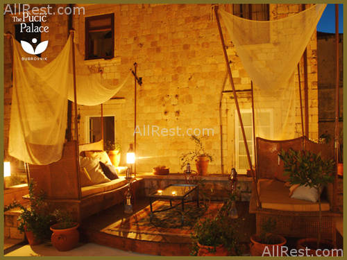 The Pucic Palace Hotel 7